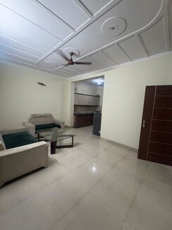 2 BHK Builder Floor For Rent in Sector 38