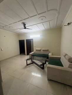 2 BHK Builder Floor For Rent in Medi City