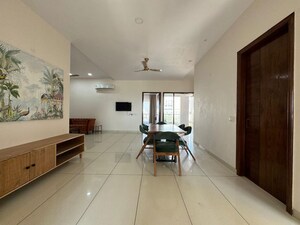 Parking in 3 BHK Apartment at Preet Colony – for Rent