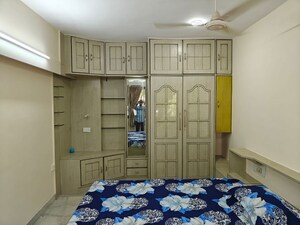 Bedroom in 2 BHK Apartment at Sunder Apartments, Chembur – for Rent