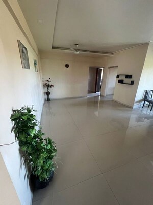 Room in 3 BHK Apartment at Atul Leela Garden, Kalyani Nagar – for Rent