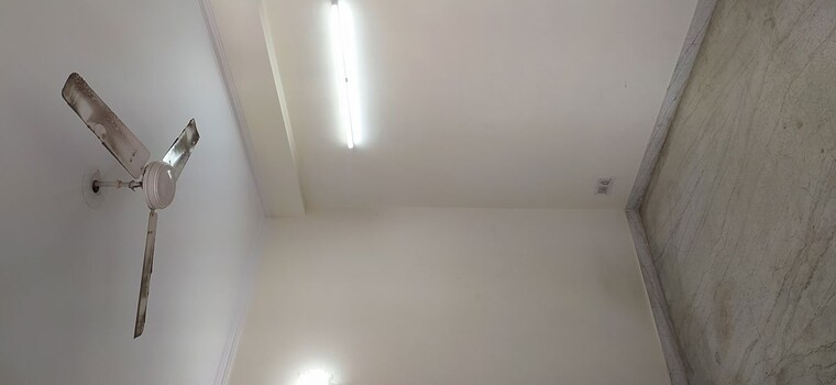 Room, khirki extension 1 Bedroom 450 Sq.Ft. Builder Floor In Khirki Extension Delhi 10383648