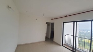 Room in 2 BHK Apartment at Mukta Residency Phase 2, Shilphata – for Rent