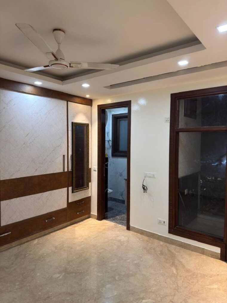 Room, anand niketan 4 Bedroom 375 Sq.Yd. Builder Floor In Anand Niketan Delhi 10383700