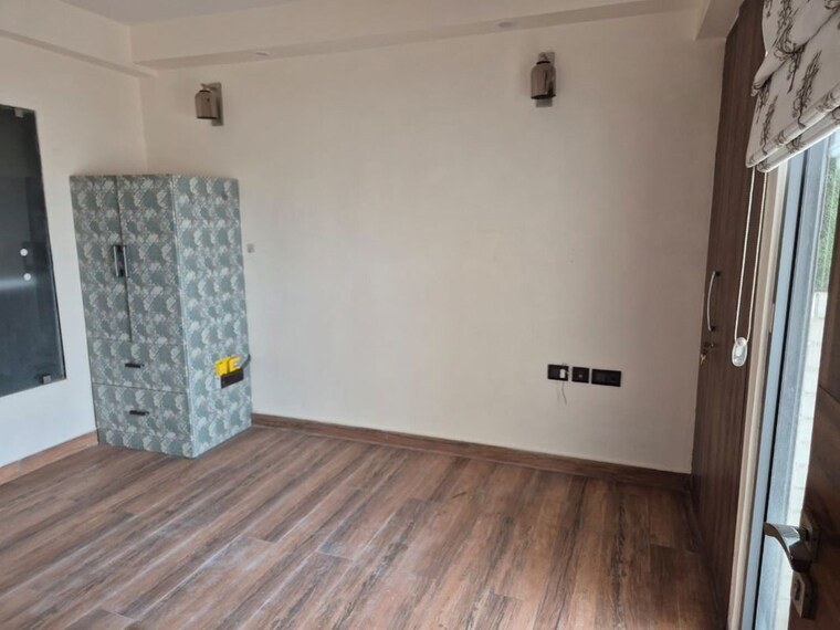 Room, sector 2c vasundhara 3 Bedroom 1650 Sq.Ft. Apartment In Sector 2c Vasundhara Ghaziabad 10383712