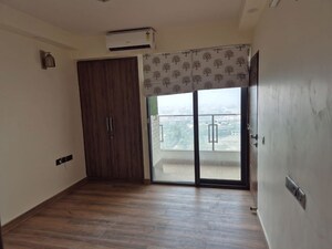 Room in 3 BHK Apartment at Sector 2c Vasundhara – for Sale