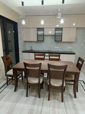 Team Area in 3 BHK Builder Floor at Sector 43 – for Rent