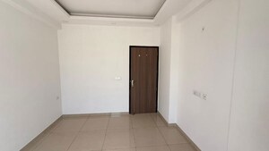 Room in 2.5 BHK Apartment at Gulshan Botnia, Sector 144 – for Rent