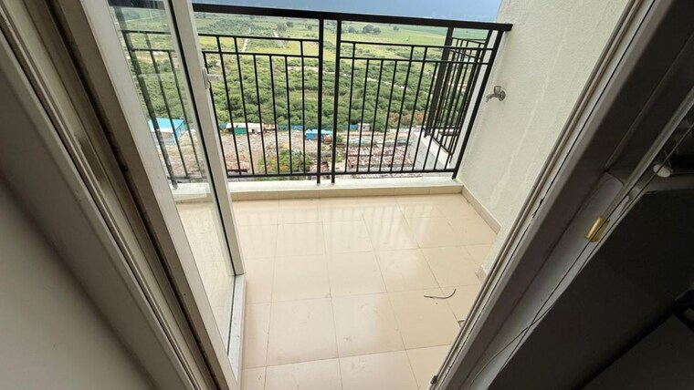Balcony, gulshan-botnia 2.5 Bedroom 1160 Sq.Ft. Apartment In Sector 144 Noida 10383735