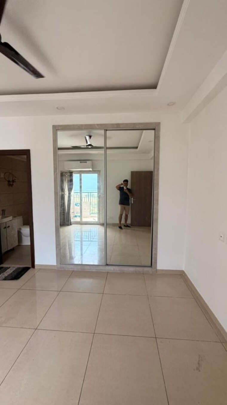 Room, gulshan-botnia 2.5 Bedroom 1160 Sq.Ft. Apartment In Sector 144 Noida 10383735