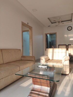 2 BHK Apartment For Rent in Swiss Corner, Andheri West