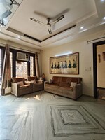 3 BHK 1600 Sq.Ft. Builder Floor in Vasundhara Sector 5