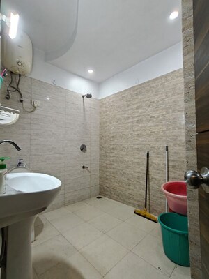 Bathroom in 3 BHK Builder Floor at Vasundhara Sector 5 – for Sale