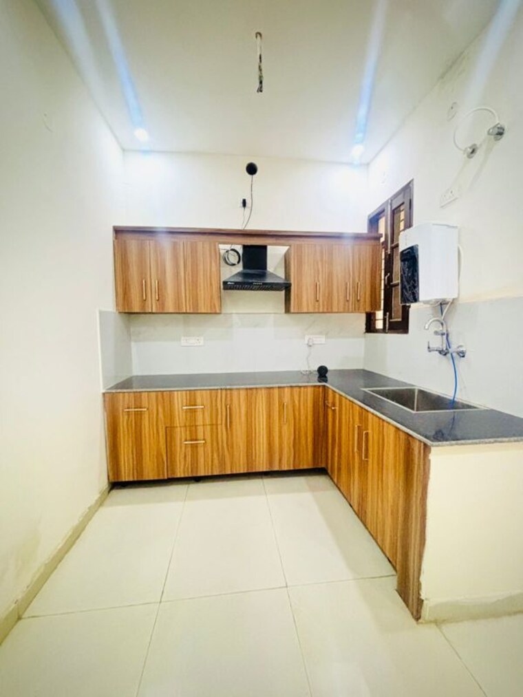 Kitchen, kharar mohali road 1 Bedroom 65 Sq.Yd. Apartment In Kharar Mohali Road Kharar 10383749