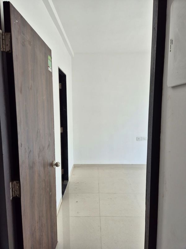 1 BHK + Pooja Room 400 Sq.Ft. Apartment in UK Iridium