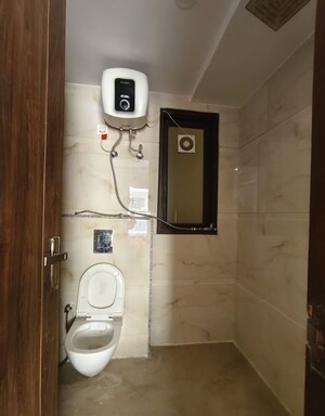 Bathroom in 3 BHK Builder Floor at Sector 43 – for Rent