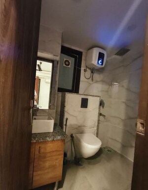 Bathroom in 3 BHK Builder Floor at Sector 43 – for Rent