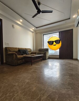 Parking in 3 BHK Builder Floor at Sector 43 – for Rent