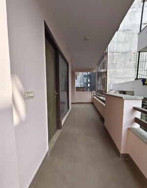Kitchen in 3 BHK Builder Floor at Sector 43 – for Rent
