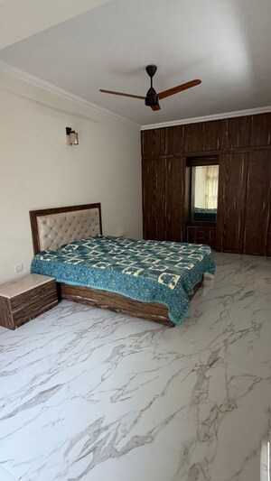 Bedroom in 3 BHK Apartment at Miramar – for Rent