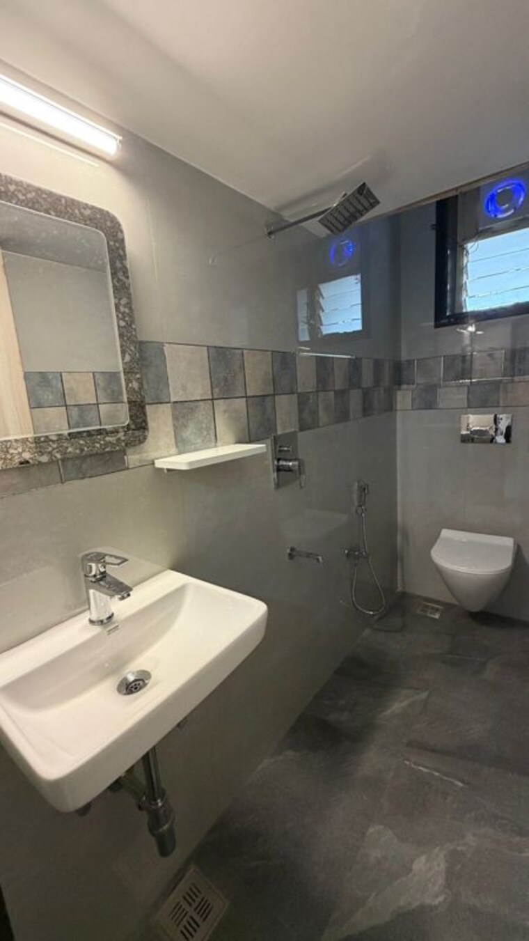 Bathroom, miramar 3 Bedroom 1500 Sq.Ft. Apartment In Miramar Goa 10383803
