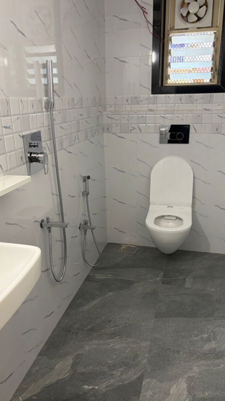 Bathroom, miramar 3 Bedroom 1500 Sq.Ft. Apartment In Miramar Goa 10383803