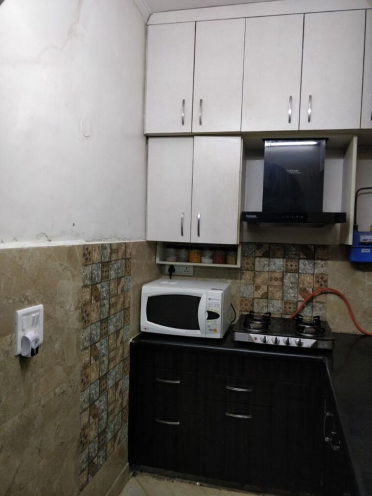 Kitchen, anand niketan 3 Bedroom 263 Sq.Yd. Builder Floor In Anand Niketan Delhi 10383802