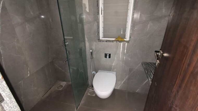 Bathroom, baner 2.5 Bedroom 1050 Sq.Ft. Apartment In Baner Pune 10383791