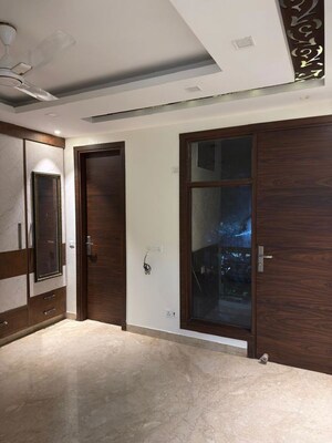 Room in 3 BHK Builder Floor at Anand Niketan – for Rent