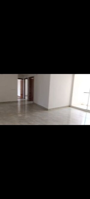 Room in 3 BHK Apartment at Amrapali Leisure Park, Amrapali Leisure Valley – for Rent