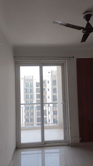 Building Lobby in 3 BHK Apartment at Amrapali Leisure Park, Amrapali Leisure Valley – for Rent