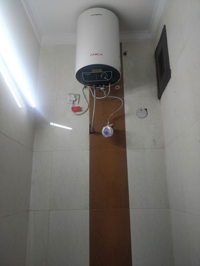 Bathroom, alaknanda 3 Bedroom 250 Sq.Yd. Builder Floor In Alaknanda Delhi 10383868