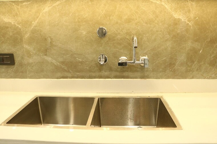 undefined, alaknanda 3 Bedroom 250 Sq.Yd. Builder Floor In Alaknanda Delhi 10383868
