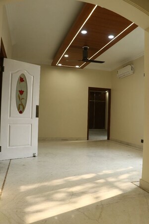 Room in 4 BHK Builder Floor at Anand Lok – for Rent