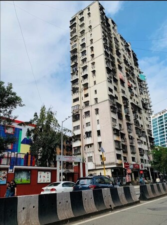1 BHK 400 Sq.Ft. Apartment in Shilp Tower