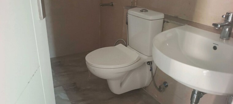 Bathroom, eldeco-live-by-the-greens 3 Bedroom 1404 Sq.Ft. Apartment In Sector 150 Noida 10383881