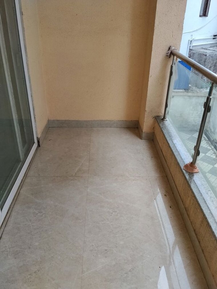 Balcony, bariatu 3 Bedroom 1800 Sq.Ft. Apartment In Bariatu Ranchi 10383906