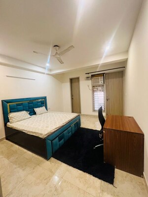 Bedroom in 2 BHK Builder Floor at Sector 40 – for Rent