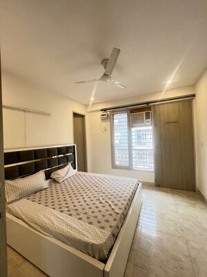 Bedroom in 2 BHK Builder Floor at Sector 40 – for Rent