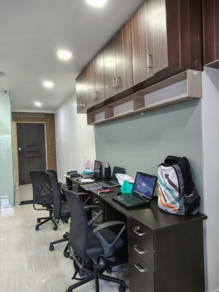 Team Area, elgin Commercial Office Space 387 Sq.Ft. In Elgin Kolkata 10383904