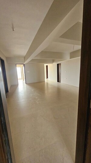 Room in 6 BHK Apartment at SSD Group Sai Miracle, Pimple Saudagar – for Sale