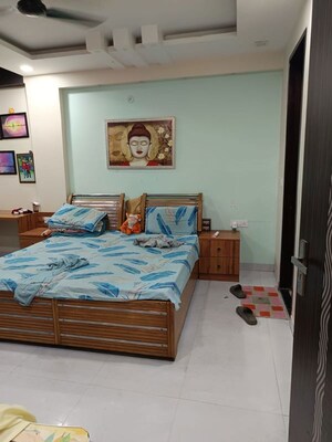 Bedroom in 2 BHK Builder Floor at Sector 45 – for Rent