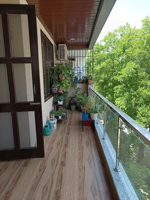 Balcony in 2 BHK Builder Floor at Sector 45 – for Rent
