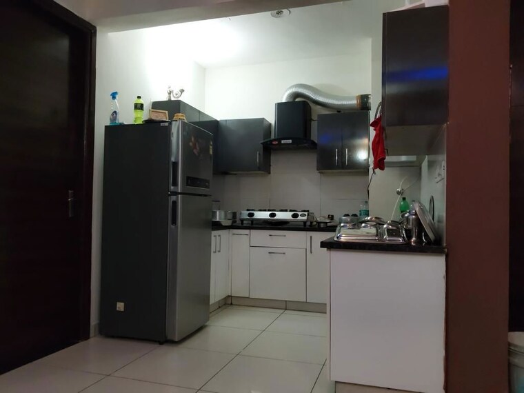 Kitchen, highland-park-chandigarh 2 Bedroom 900 Sq.Ft. Apartment In Bhabat Zirakpur 10383941