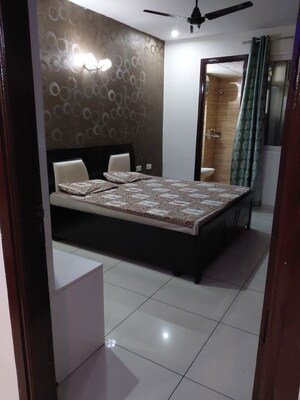 Bedroom in 2 BHK Apartment at Highland Park Chandigarh, Bhabat – for Rent