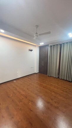4 BHK + Servant Room,Study Room Builder Floor For Rent in Friends Colony