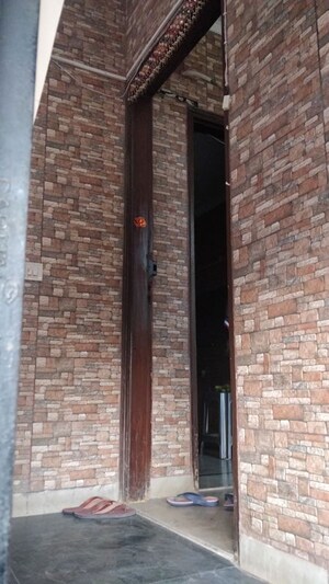Furnished Amenities in 3 BHK Builder Floor at Jawahar Nagar – for Rent