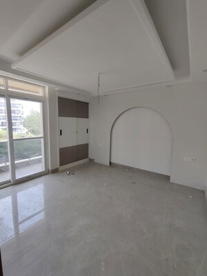 Room in 2 BHK Builder Floor at Chironwali – for Rent