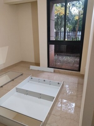 Bedroom in 2 BHK Apartment at Kalpataru Immensa B, Kolshet Road – for Rent