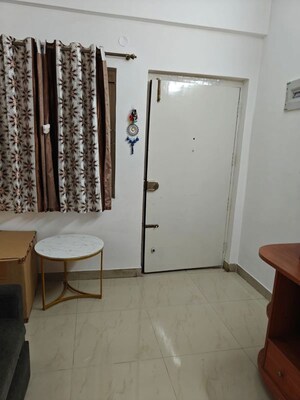 Master Bedroom in 2 BHK Apartment at Mahaveer Calyx, Bommanahalli – for Rent